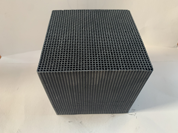 ��C����̿�Ǵ�׵ĺ�߀��С�׵ĺ���